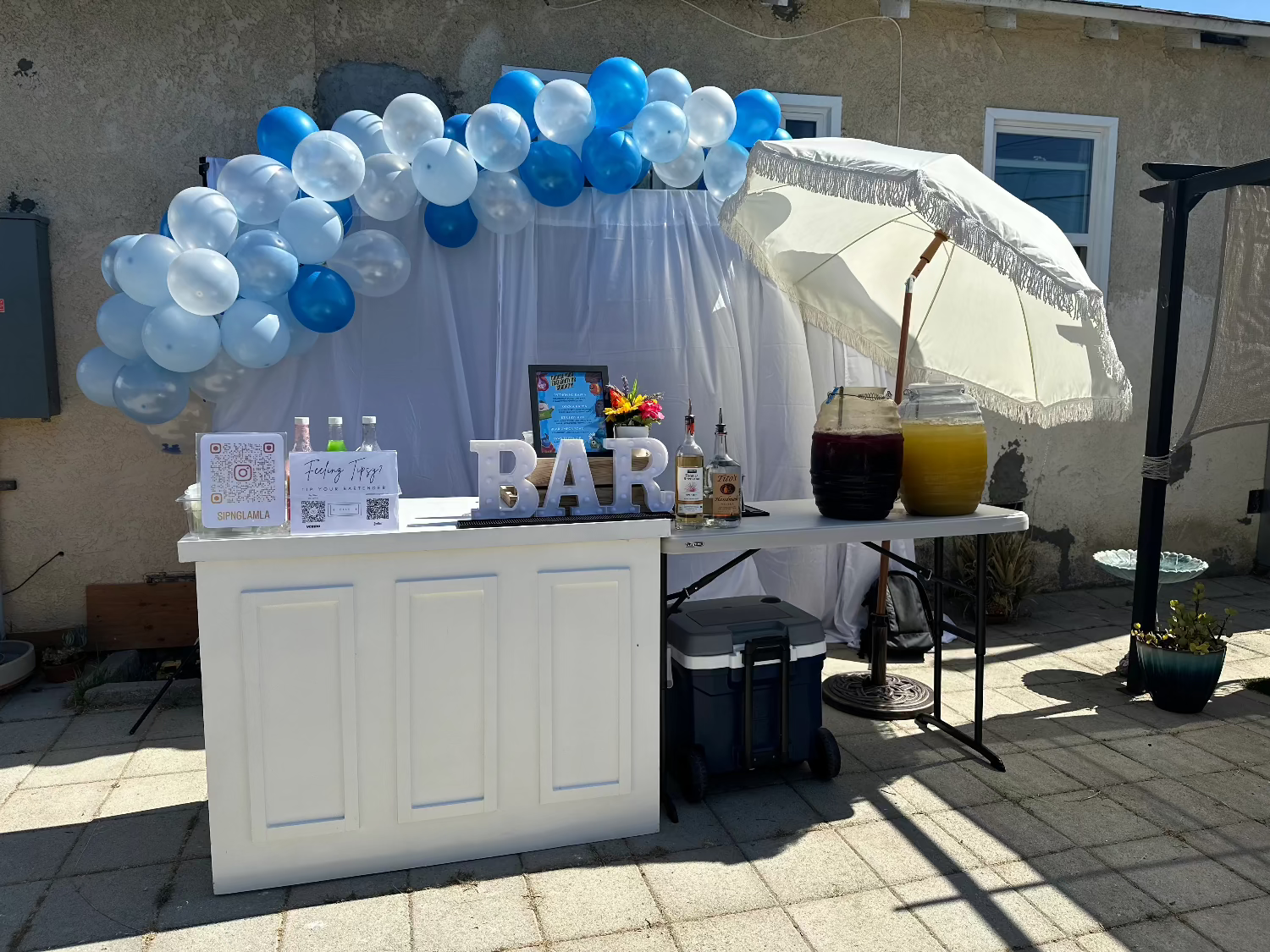 Mobile bartending service set up